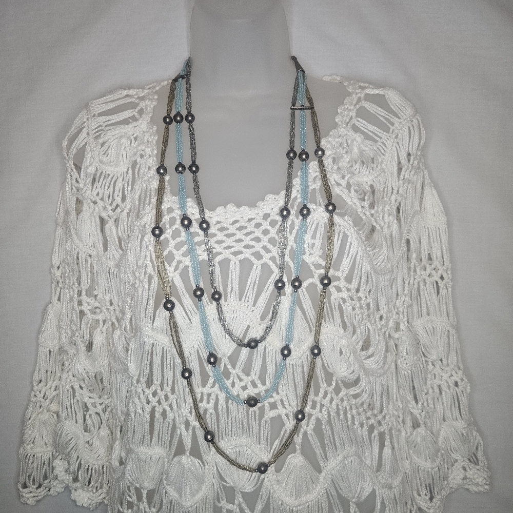 Sioni Crocheted Open Weave Cream Tunic Top GUC 22" PTP - Picture 3 of 8